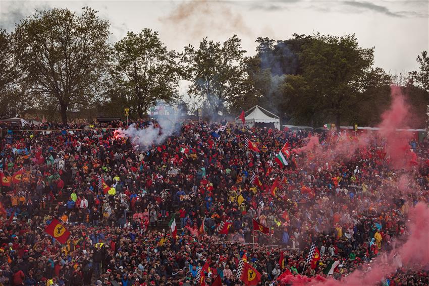 Imola fans with red flares